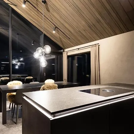 Incredible View With Heated Pool, Sauna And Terrace
